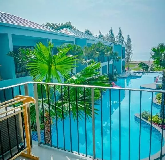 Hatchao Heritage Beach Front Resort