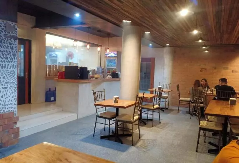 ホテル La Gensol Plaza