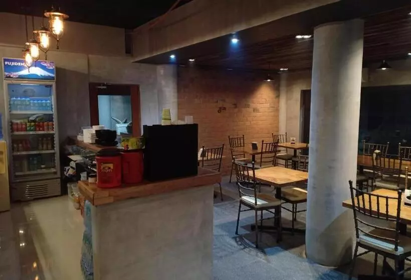 ホテル La Gensol Plaza