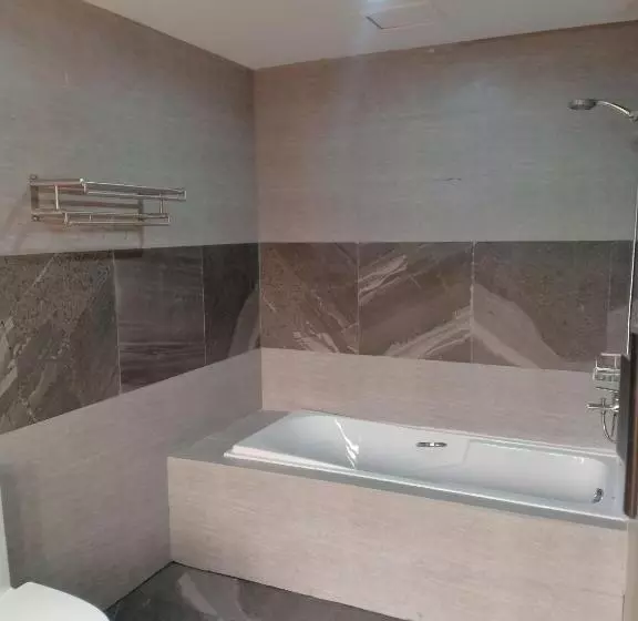 ホテル La Gensol Plaza