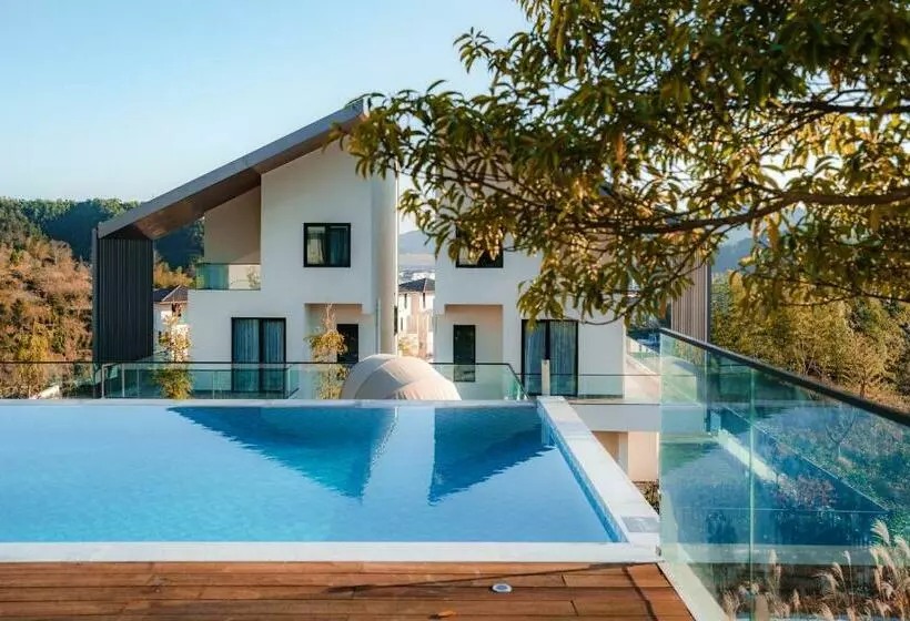 ホテル La Villa By La Montagne