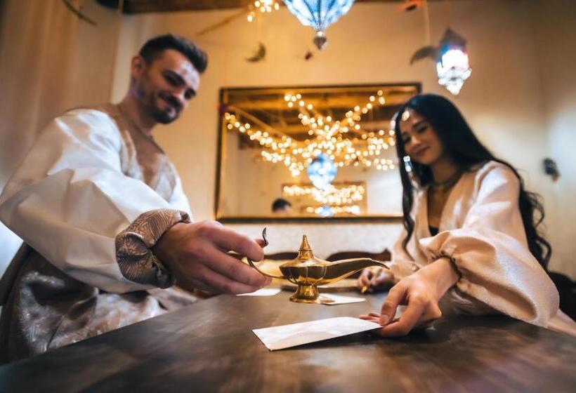 호텔 Oroom Persia   Role Play For Couples In Brno