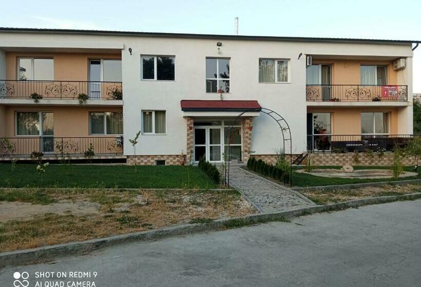 Pensão нощувки девня