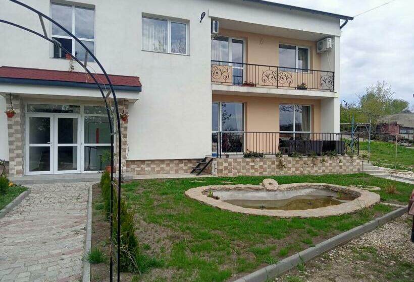 Pensão нощувки девня