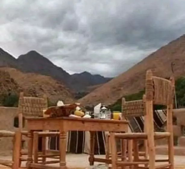 ペンション Auberge Lac D Ifni