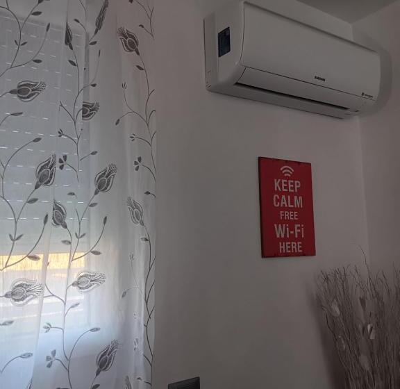 پانسیون La Famiglia Tripla