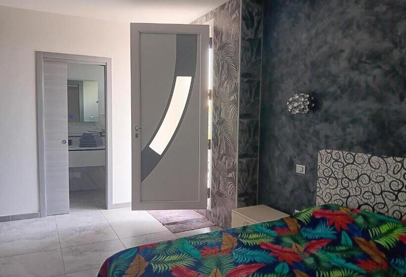 پانسیون La Famiglia Tripla