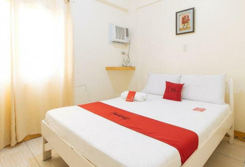 Reddoorz @ Golden Skye Hotel Guagua