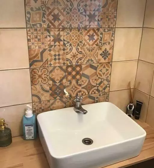 Aamiaismajoitus (B&B) U živlů