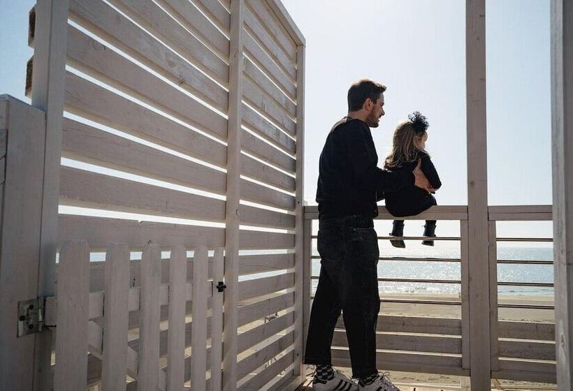 בית מלון כפרי Anxur Village Camping