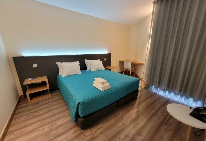 فندق Apolinário