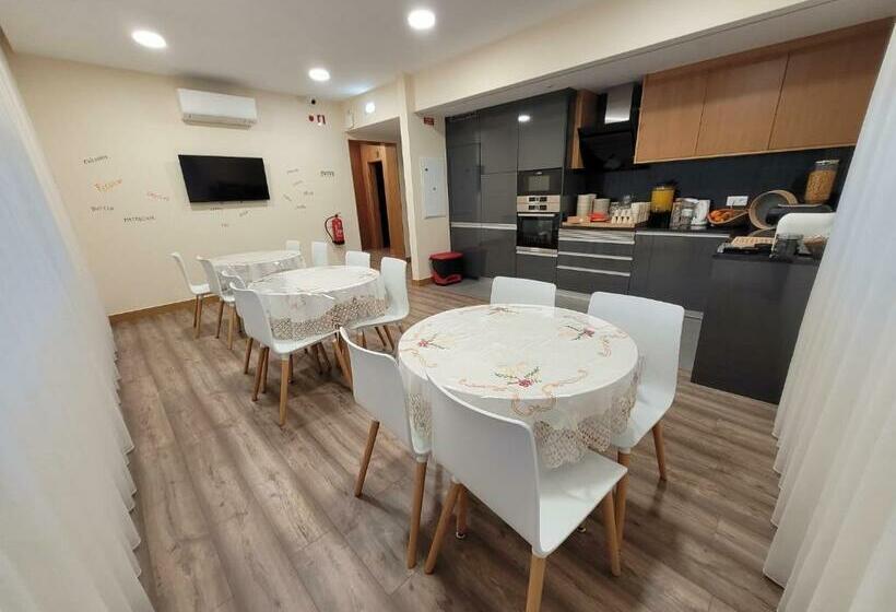 فندق Apolinário