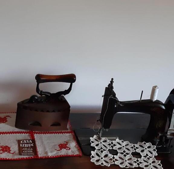 膳宿费 Casa Izbuc