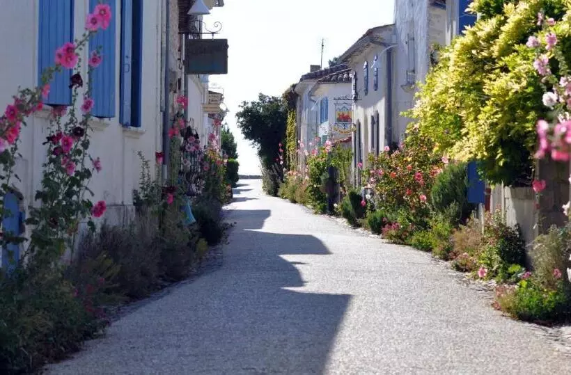 ペンション Les Vieilles Pierres