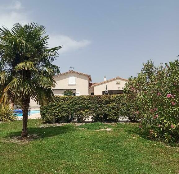 פנסיון Magnolia