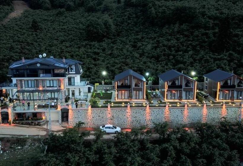 Poison Garden Sui̇te