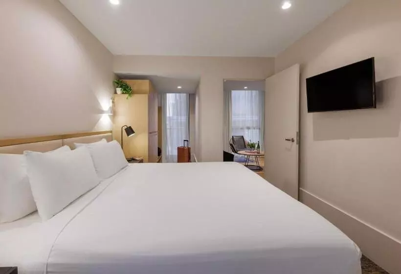 Brady Hotels Central Melbourne