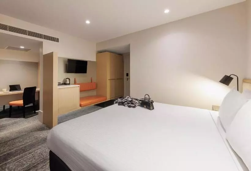 Brady Hotels Central Melbourne