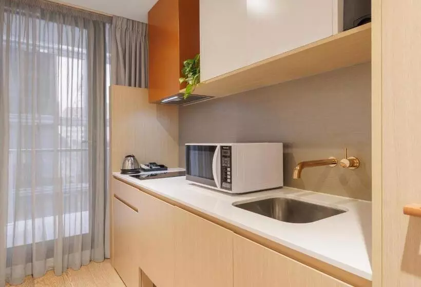 Brady Hotels Central Melbourne