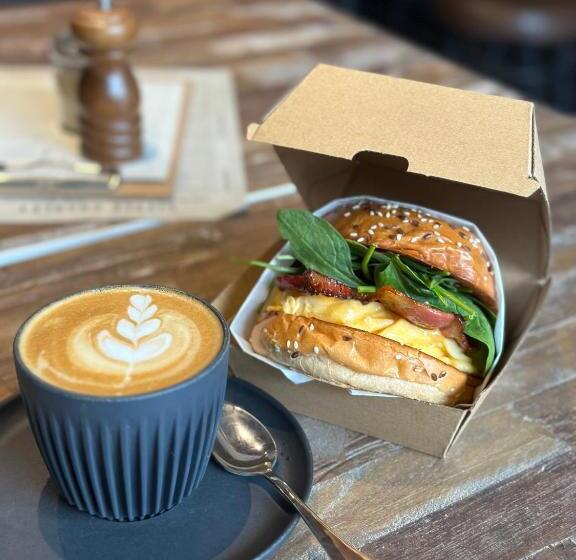 Brady Hotels Central Melbourne