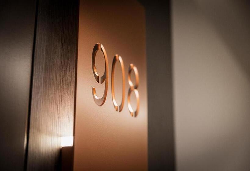 Brady Hotels Central Melbourne