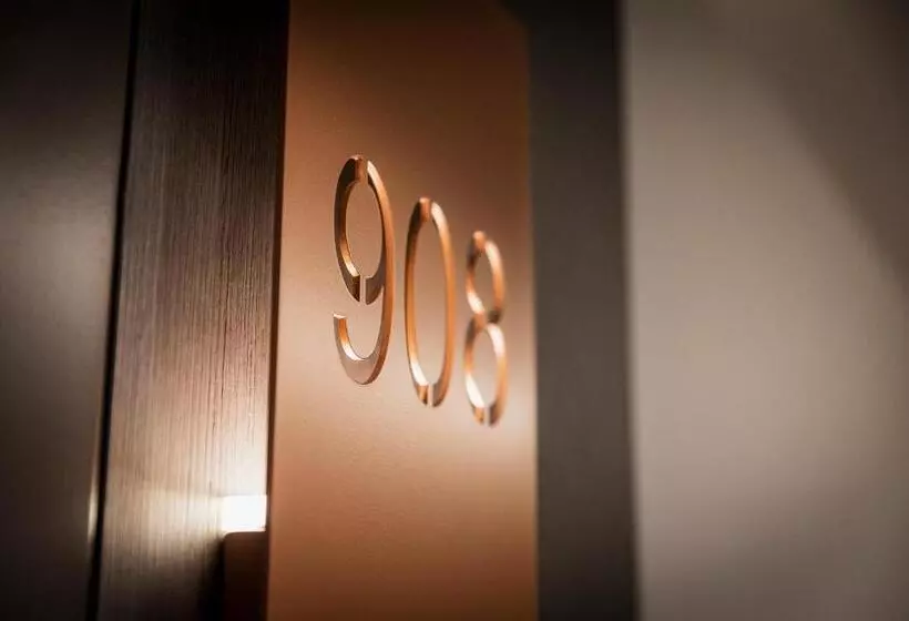 Brady Hotels Central Melbourne