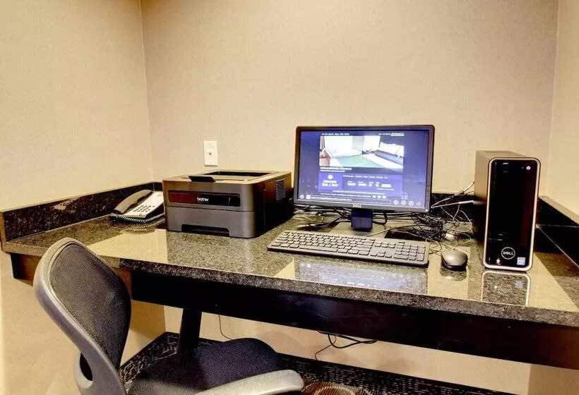 Cobblestone Hotel & Suites   Waynesboro