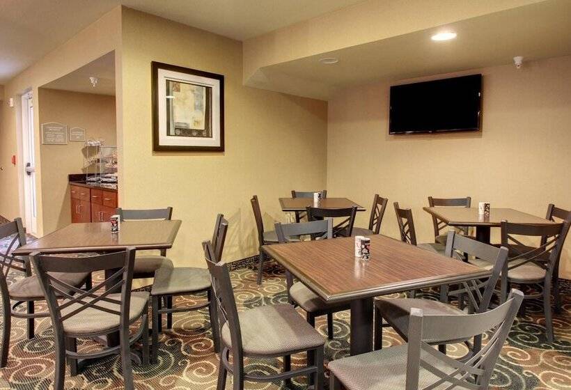 Cobblestone Hotel & Suites Waynesboro