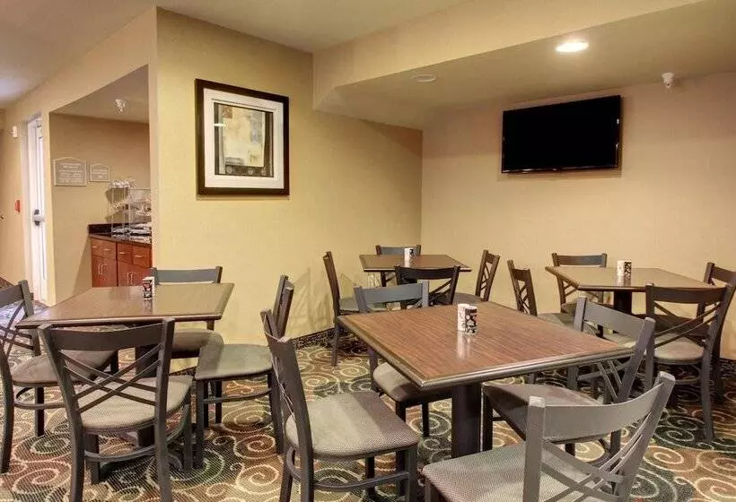 Cobblestone Hotel & Suites   Waynesboro