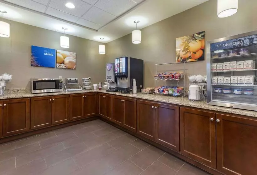 בית מלון כפרי Comfort Suites Bridgeport Clarksburg