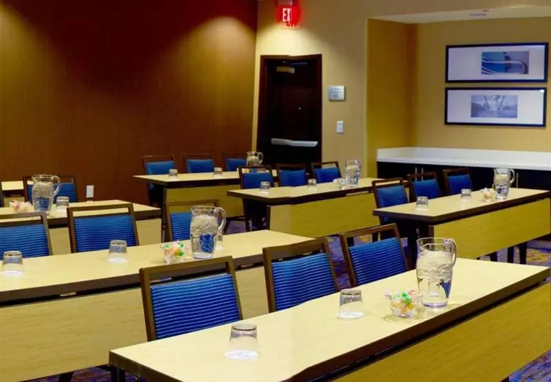 Otel Courtyard By Marriott Asheville Airport