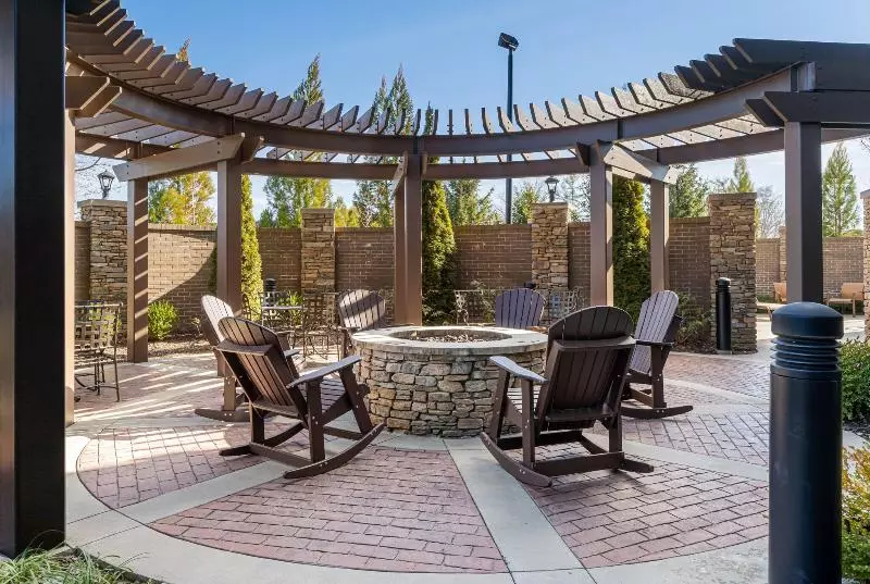 Otel Courtyard By Marriott Asheville Airport