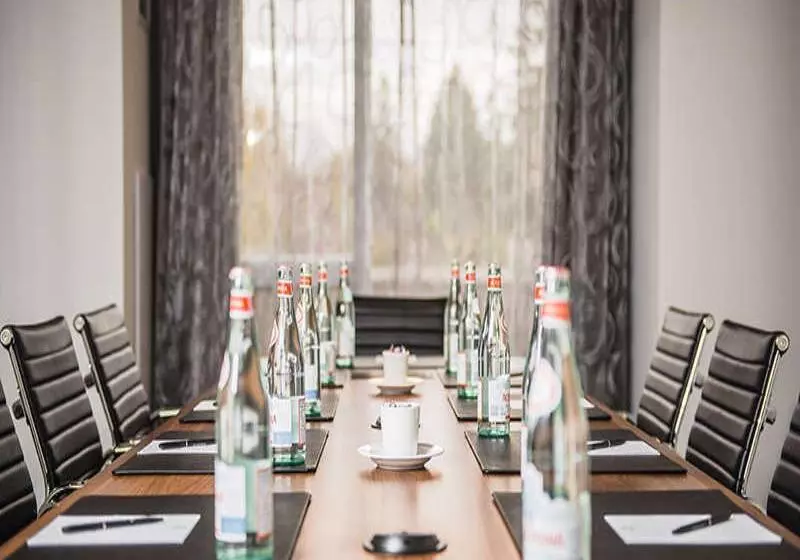 Delta Hotels By Marriott Waterloo