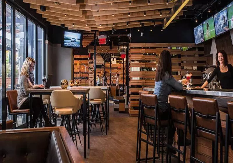 Delta Hotels By Marriott Waterloo