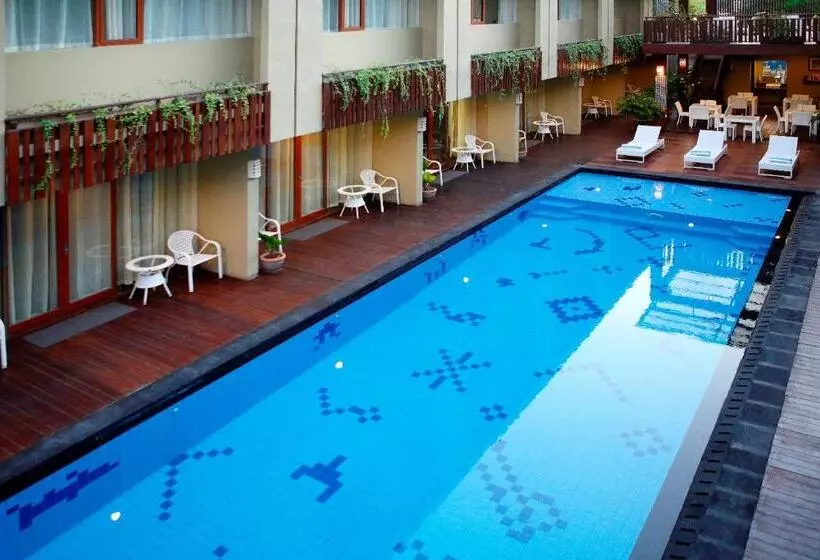 Отель Devata Suites And Residence