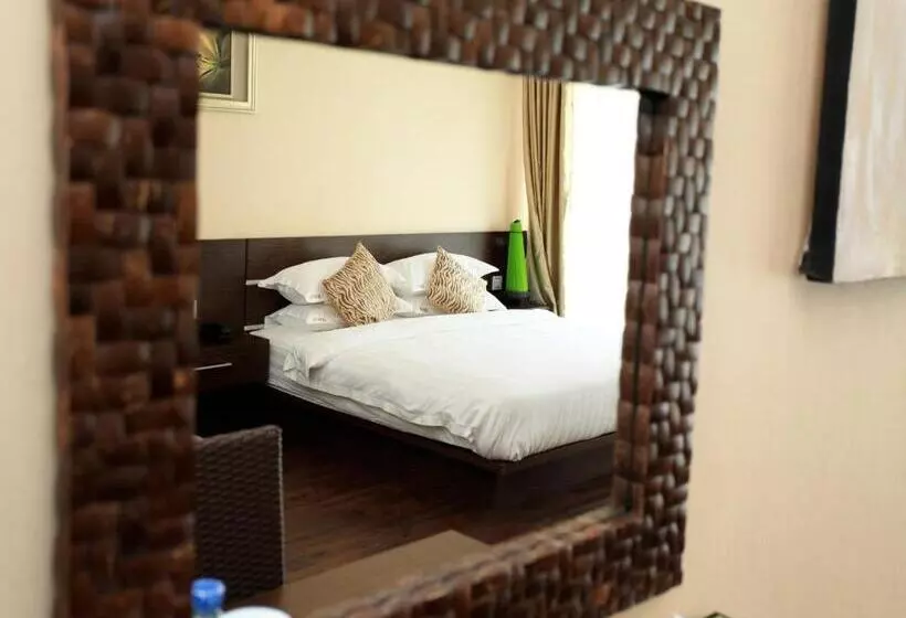 Отель Devata Suites And Residence