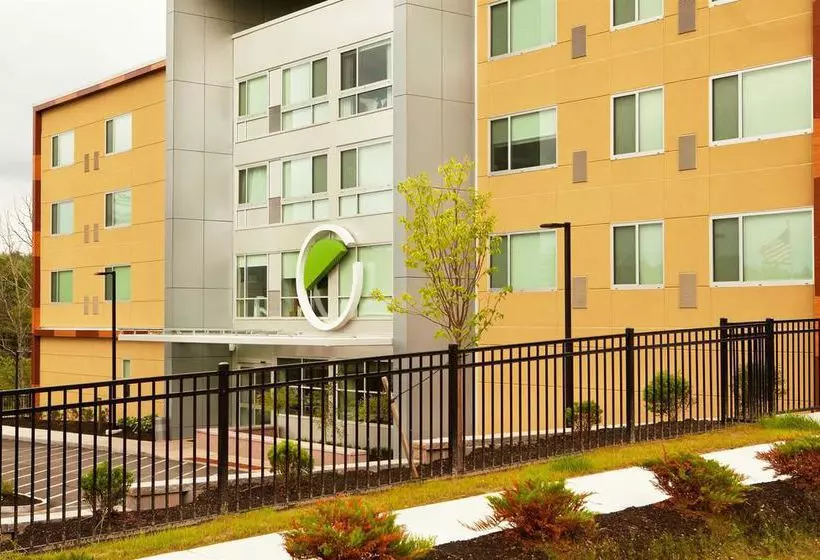 בית מלון כפרי Element Hanover Lebanon