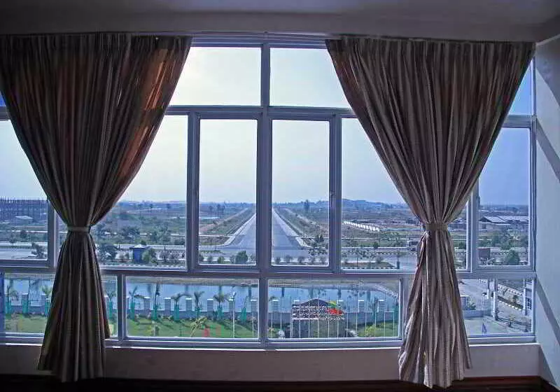 هتل Excel Capital