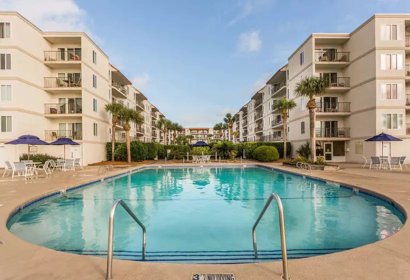 ホテル Hodnett Cooper's Beach Club