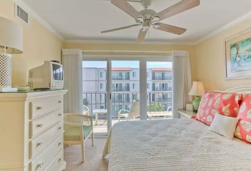 ホテル Hodnett Cooper's Beach Club