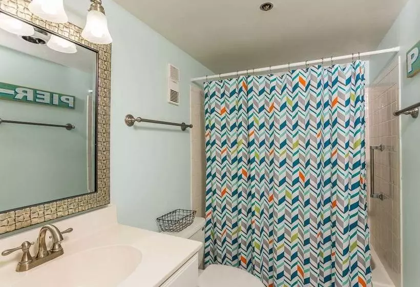 ホテル Hodnett Cooper's Beach Club