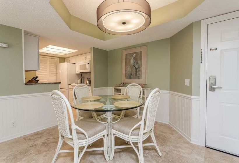 Hotel Hodnett Cooper's Beach Club