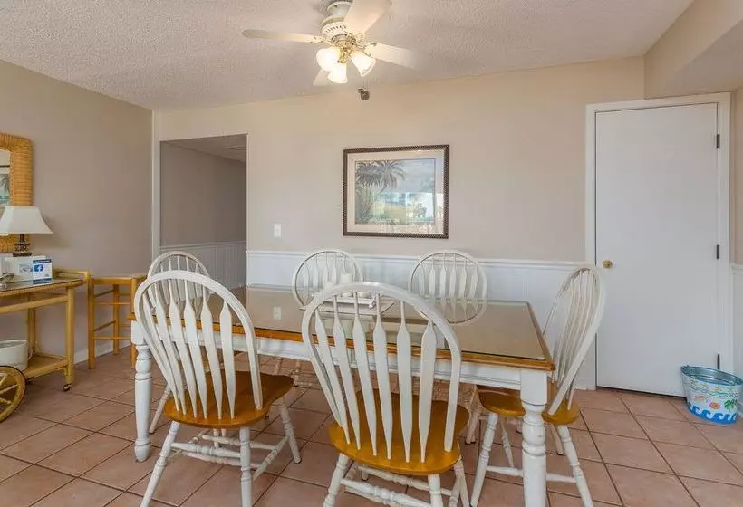 ホテル Hodnett Cooper's Beach Club