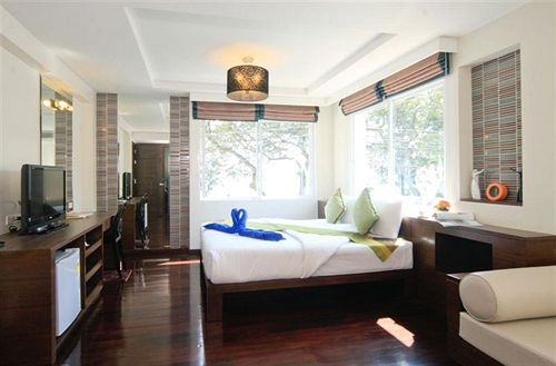 בית מלון כפרי Nirundorn Resort Chaam