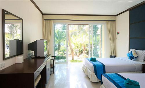 בית מלון כפרי Nirundorn Resort Chaam