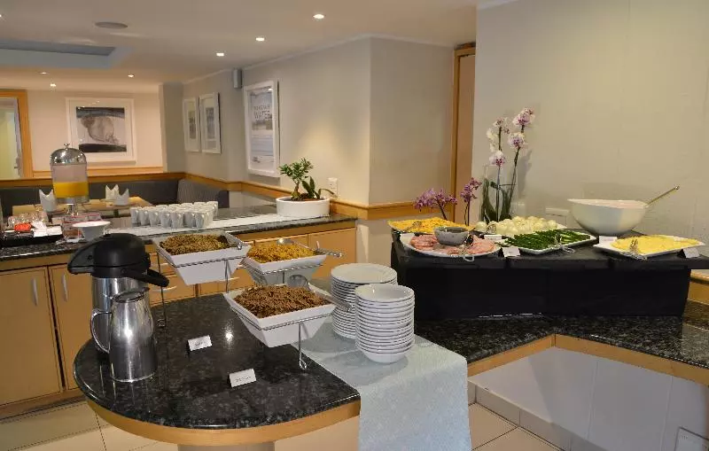 בית מלון כפרי Road Lodge Cape Town International Airport