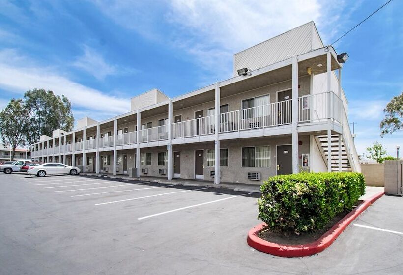 בית מלון כפרי Studio 6 Cypress, Ca