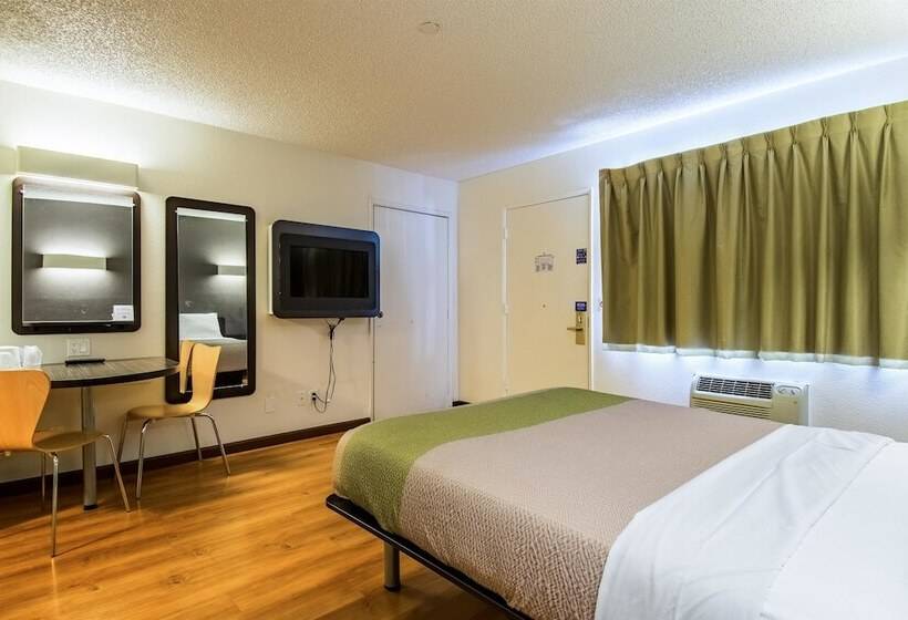 בית מלון כפרי Studio 6 Cypress, Ca