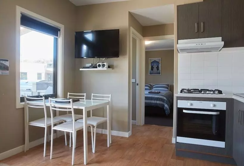 فندق Surfside Holiday Park