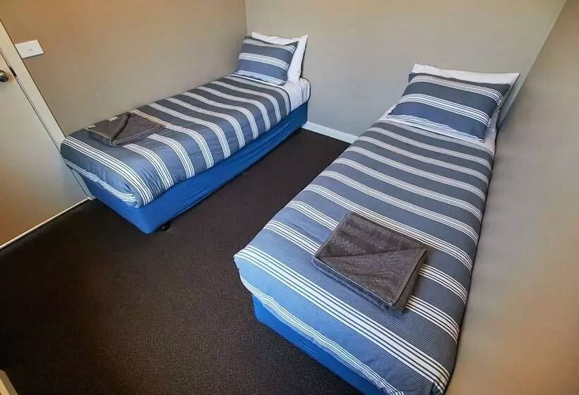 فندق Surfside Holiday Park